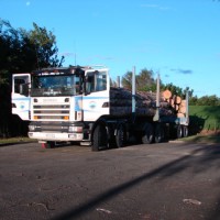 Scania_480_Opotiki.JPG